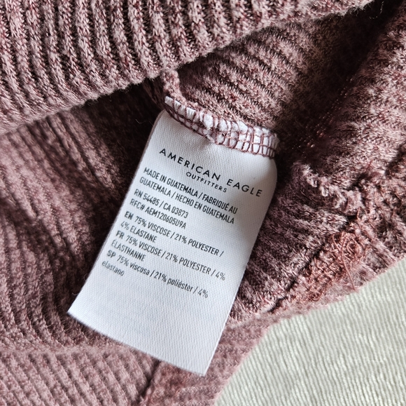 American Eagle Pink Turtle Neck Sweater- xs oversized - Picture 8 of 9